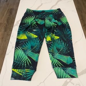 Fabletics Capri. New.